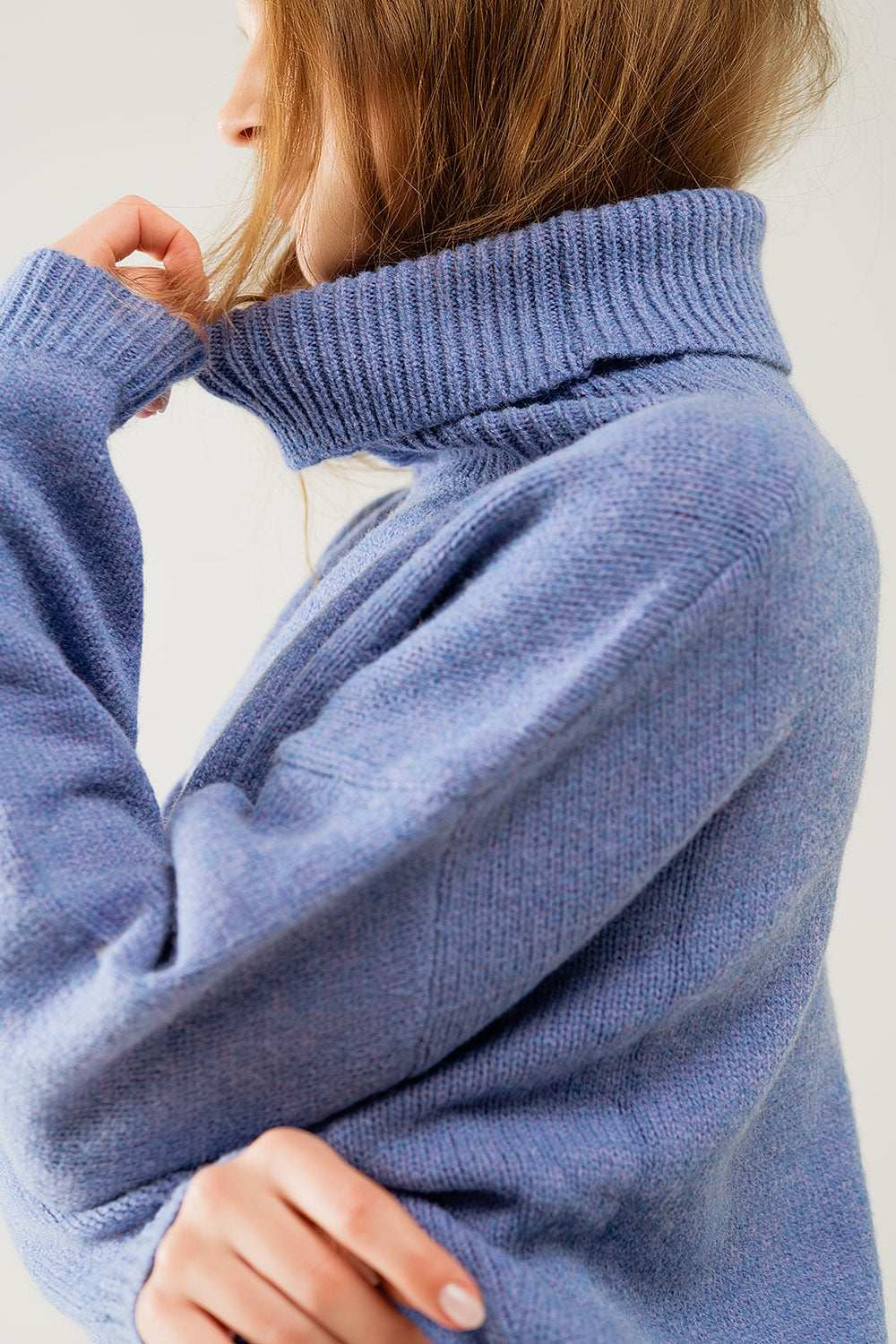Loose blue sweater with dropped sleeves - Jumpers