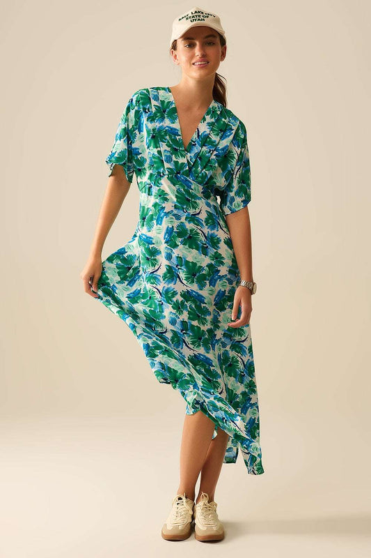 Maxi floral print dress in satin fabric with dropped sleeves - Dresses