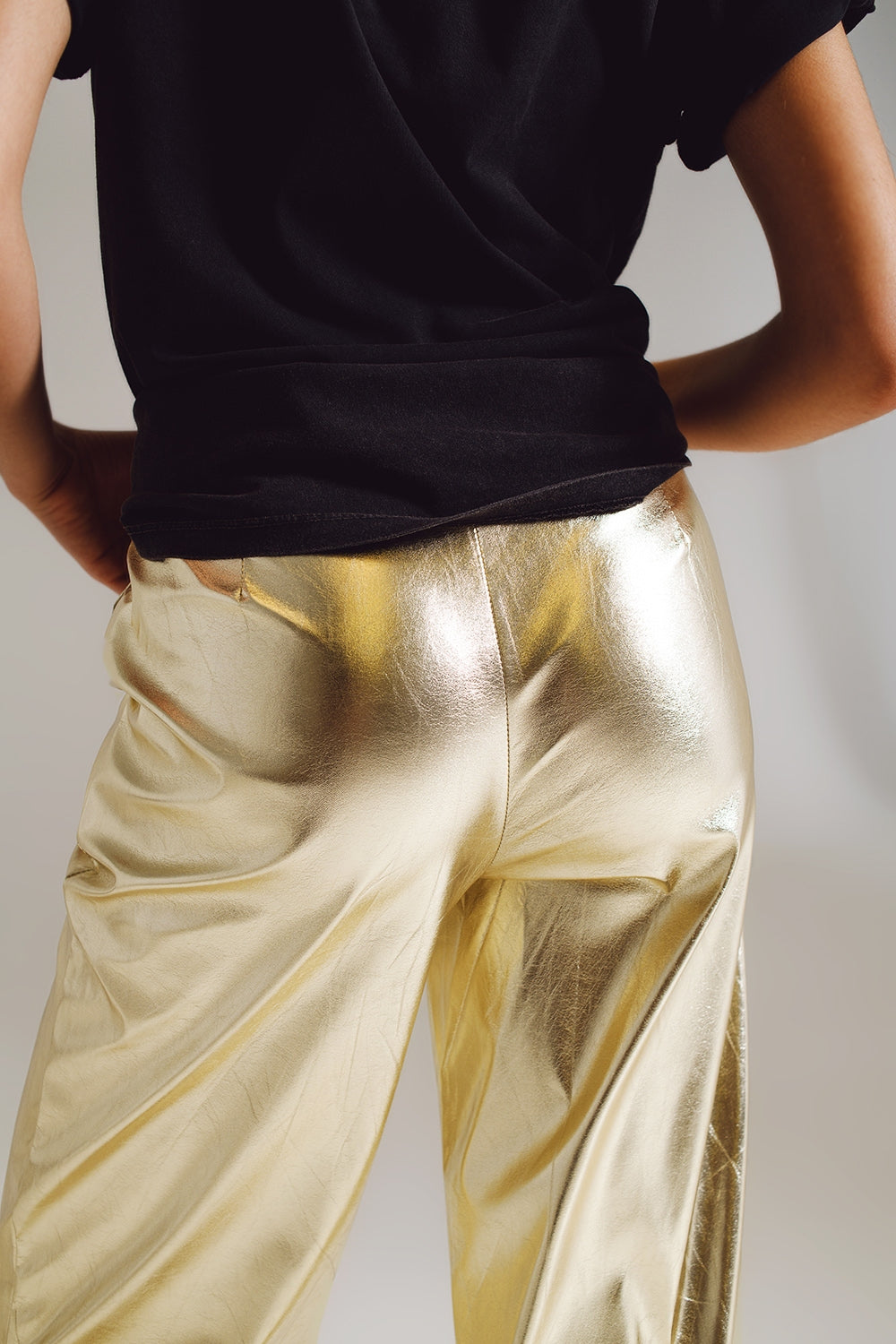 Metallic Straight Leg Pants in gold - Trousers