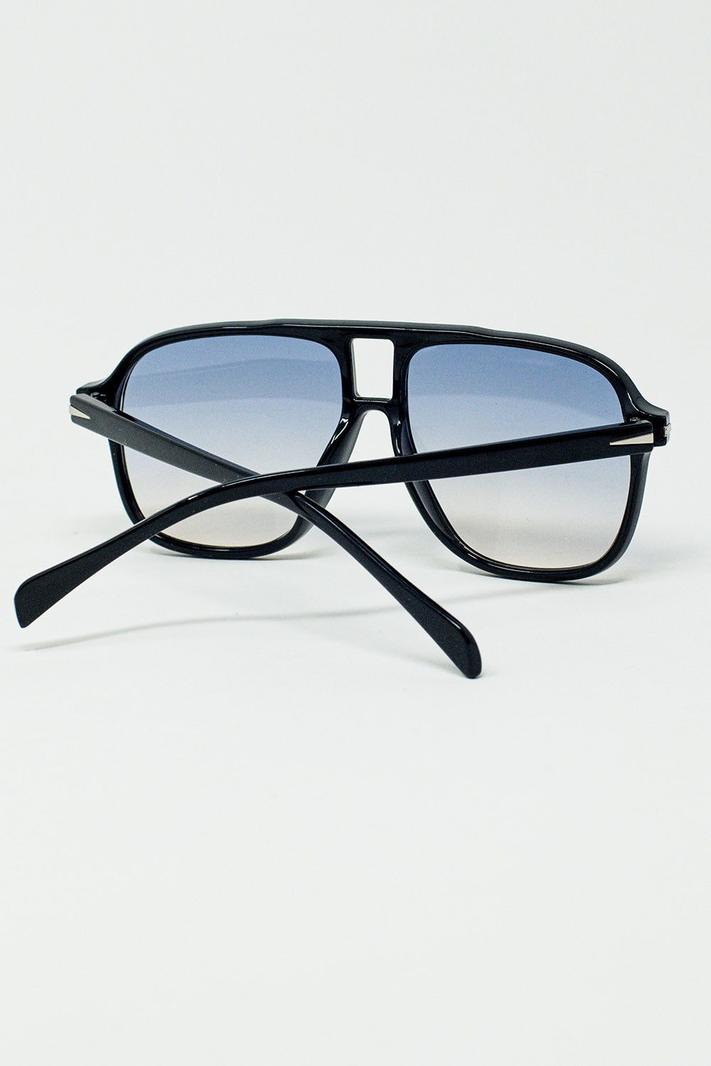 Oval Aviator Suglasses With Smoke blue Lens in Black - Sunglasses