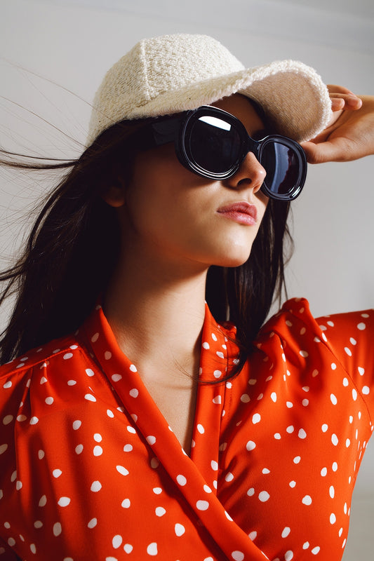 Oversized Circular Sunglasses in Black - Sunglasses