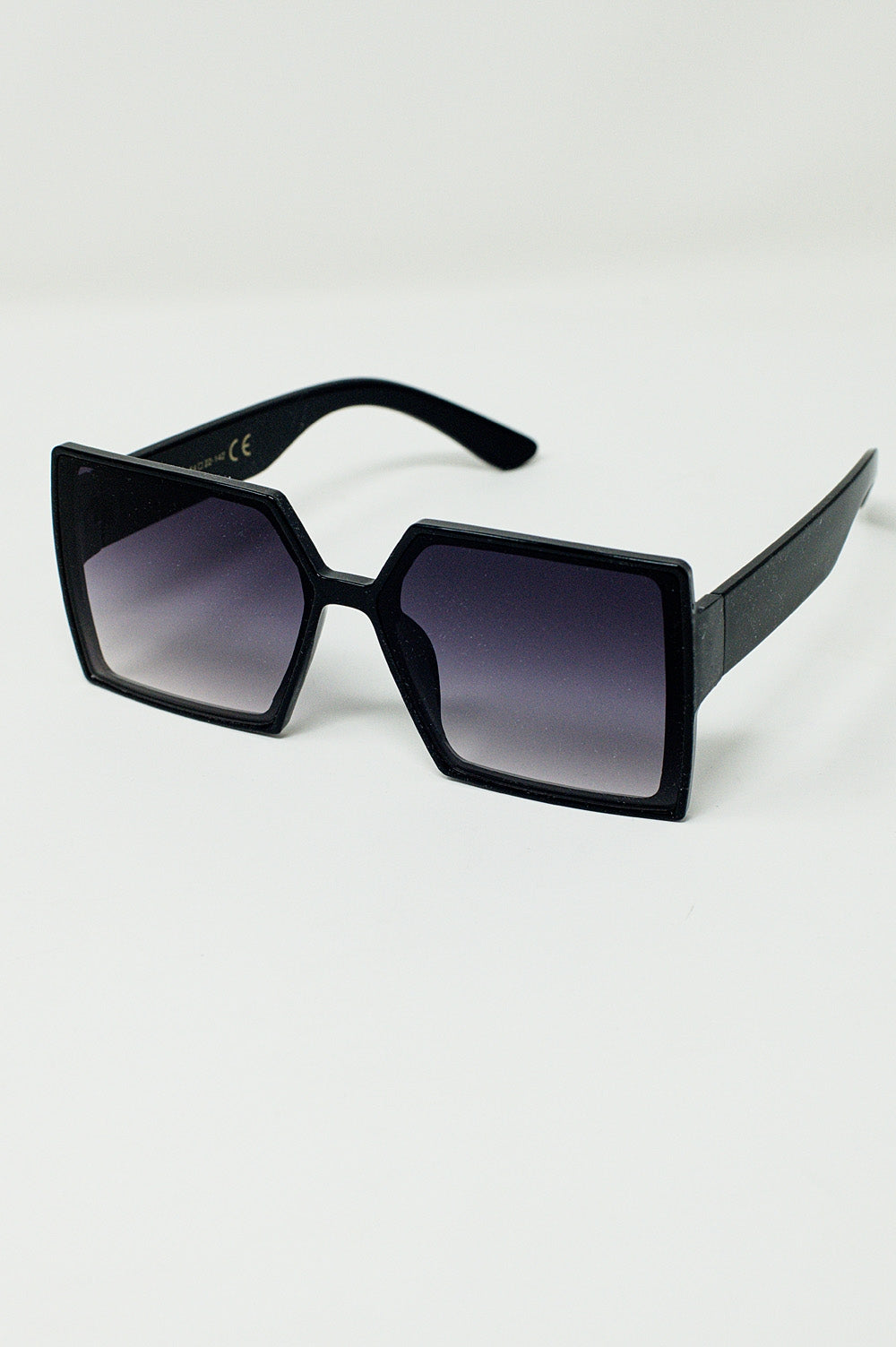 Oversized Square Sunglasses In Black - Sunglasses