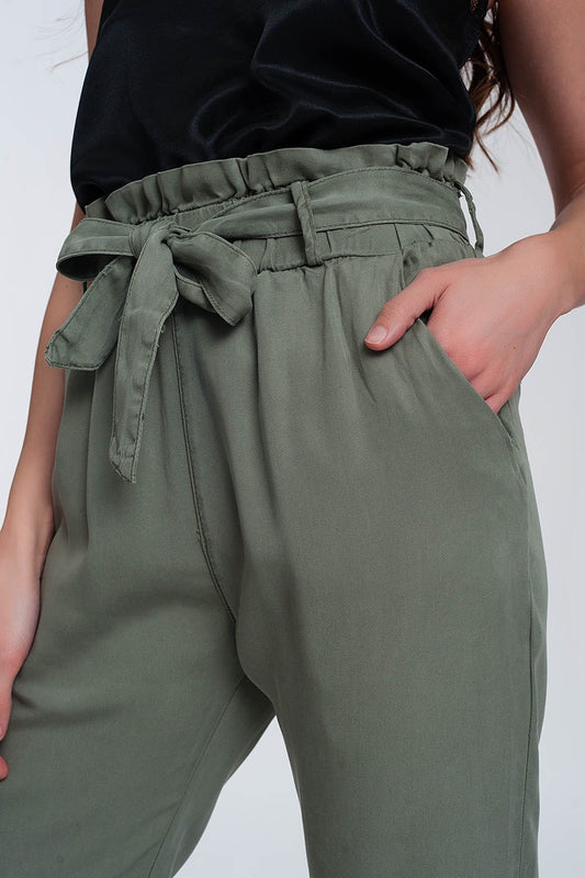 Pants with tie waist in green - Trousers