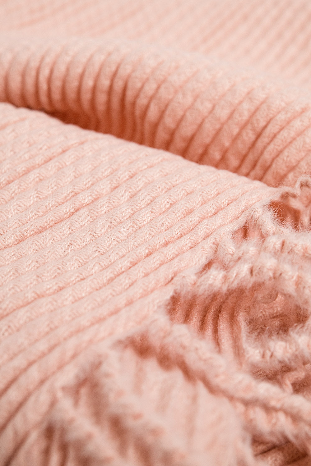 Pink scarf in soft and fluffy fabric with fringes - Scarves