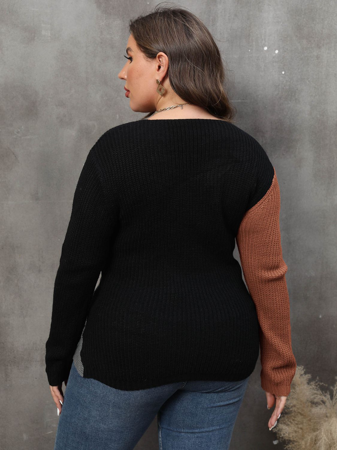 Plus Size Two-Tone Sweater for Women - Sweaters