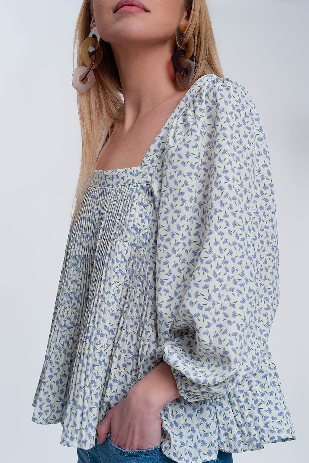 puff sleeve top with square neck in blue floral print - Tops