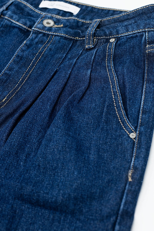 Relaxed fit pleat front jeans in dark blue - Jeans