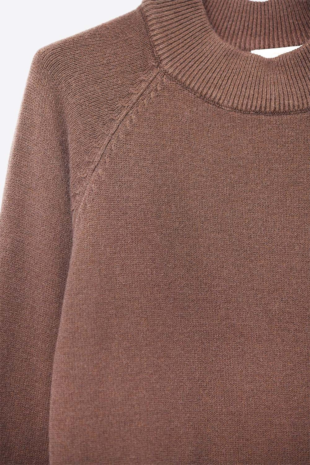 relaxed style brown jumper with balloon sleeves -