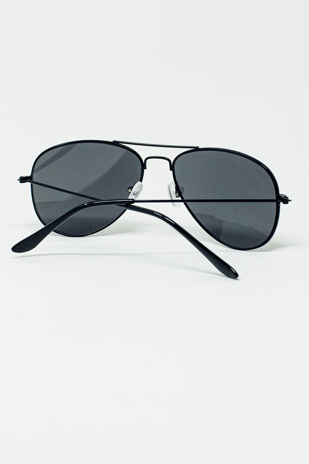 Retro Aviator SunglassesWith Smoke Lense in Black - Sunglasses