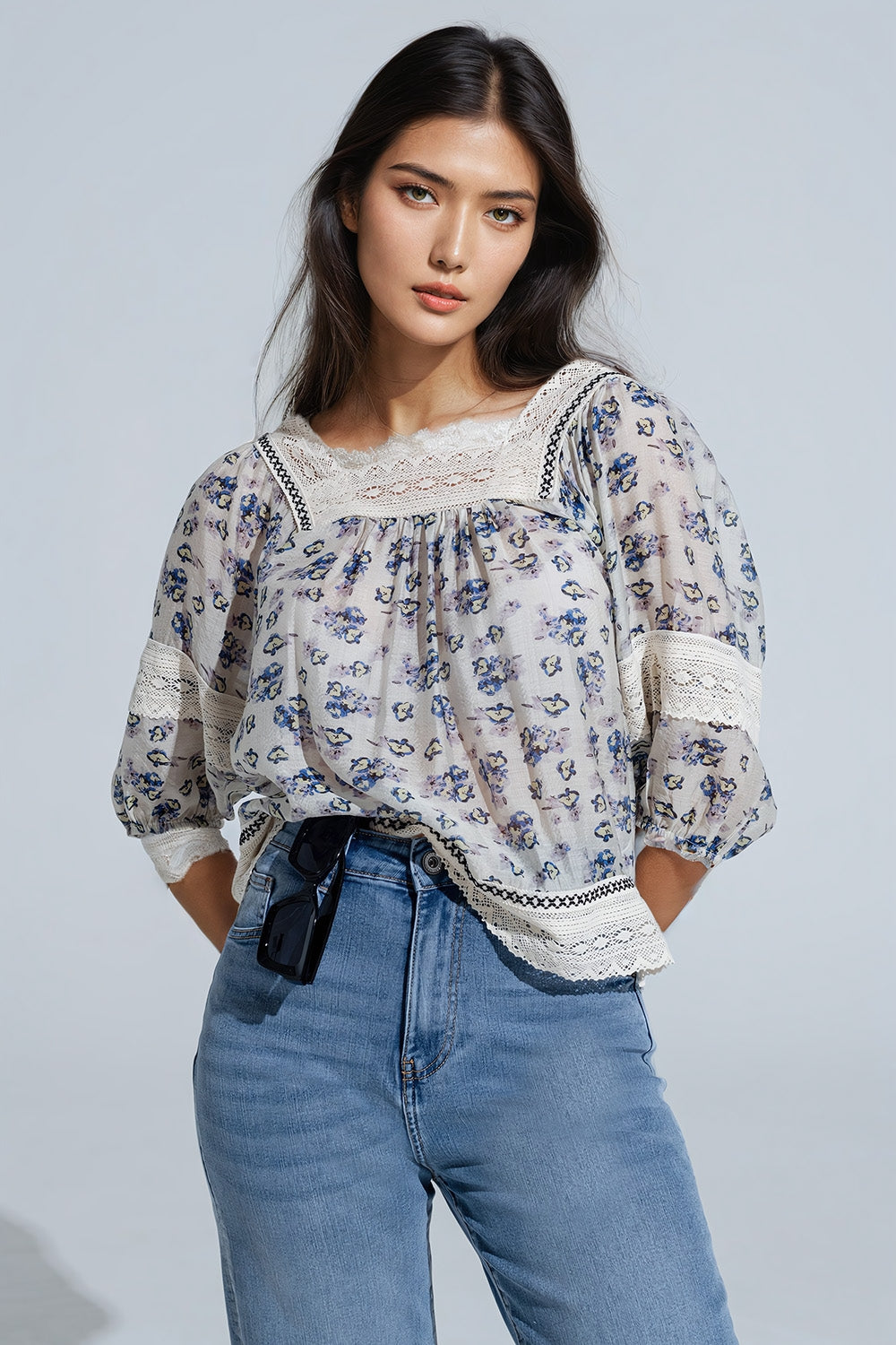 romantic blouse with flowers and lace detail - Blouses