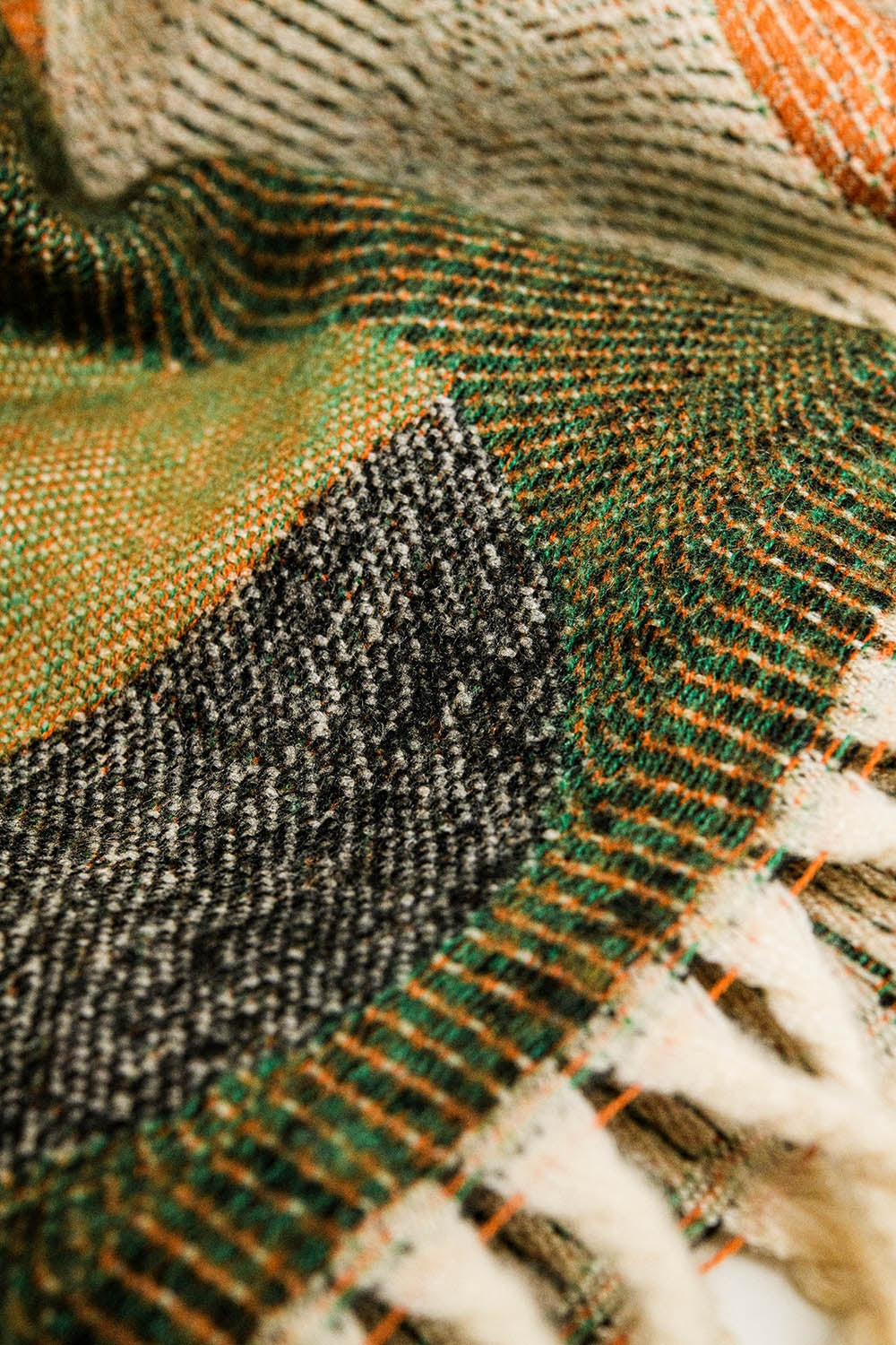 Scarf printed with circles in green - Scarves