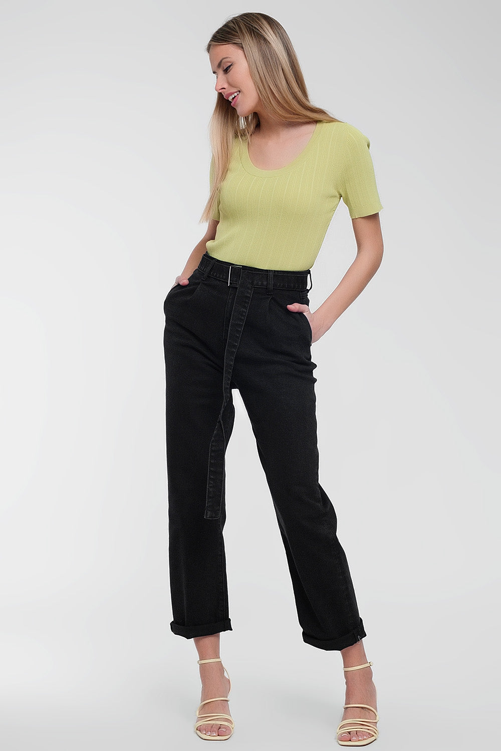 Scoop neck jumper with short sleeve in green - Jumpers