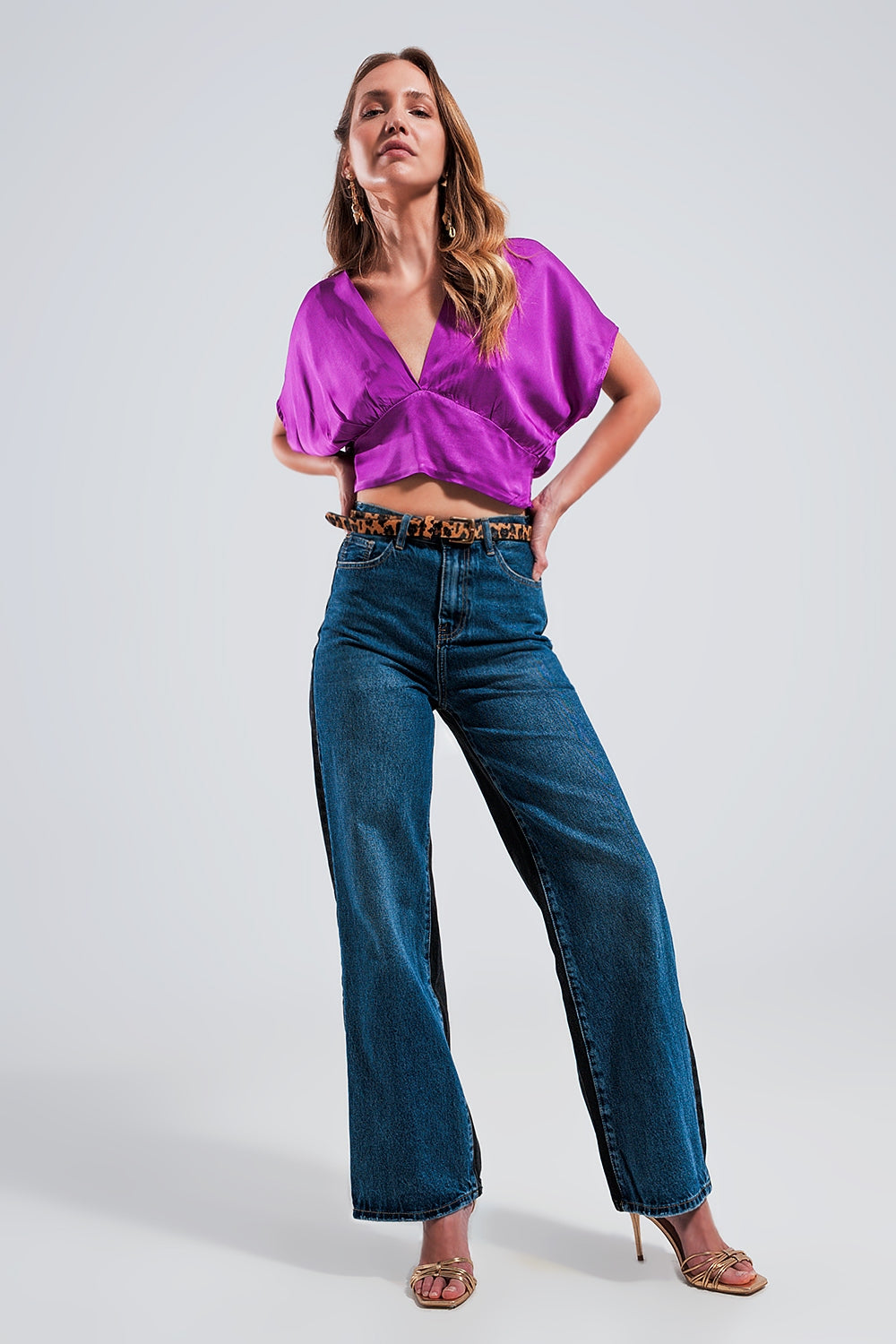Short sleeve cropped satin top in fuchsia - Shirts