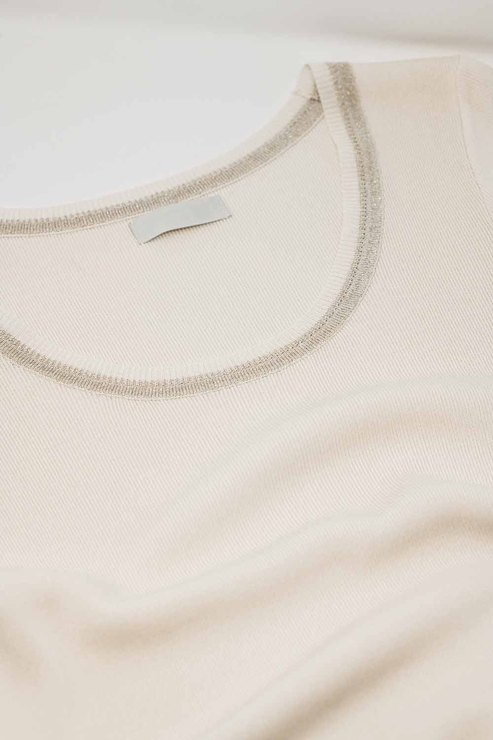 Short Sleeve sweater In beige With Silver Seam at Round Neck - T-shirts