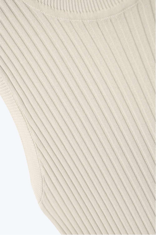 Sleeveless Ribbed knitted bodycon fit sweater In beige - Jumpers