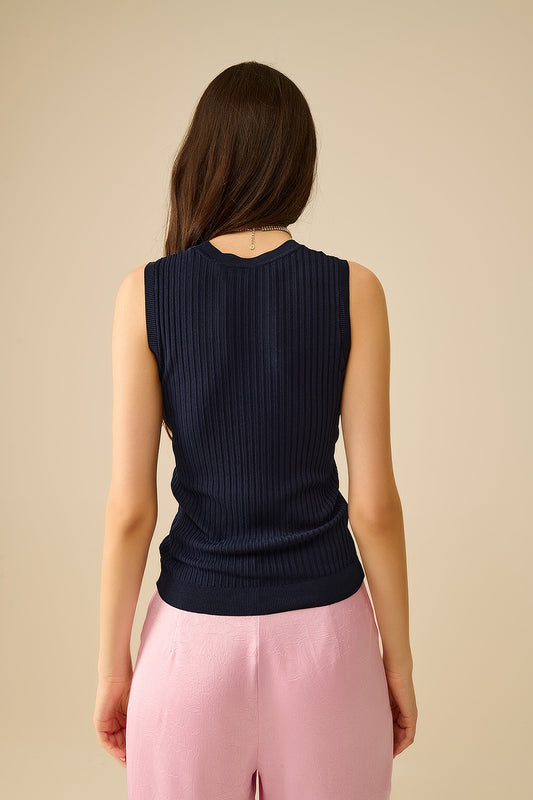 Sleeveless Ribbed knitted Top In navy - Jumpers