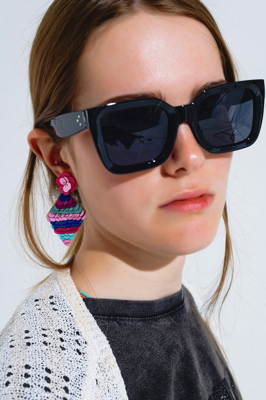 Squared Sunglasses With Dark Lenses in Black - Sunglasses