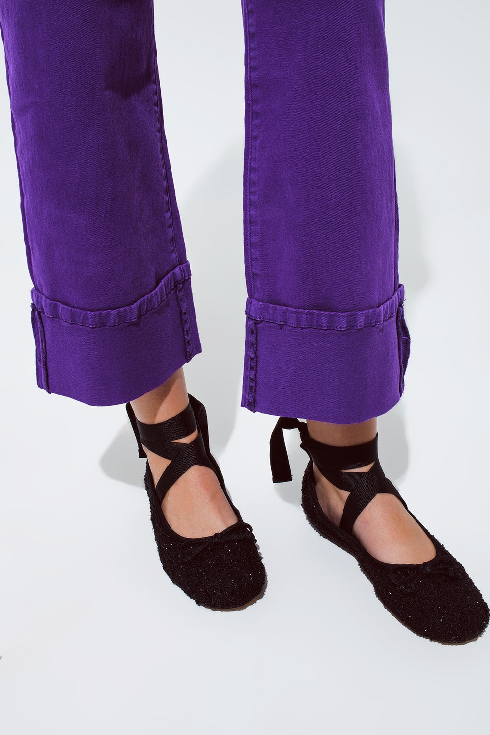 Straight Leg Jeans with Cropped Hem in purple - Jeans