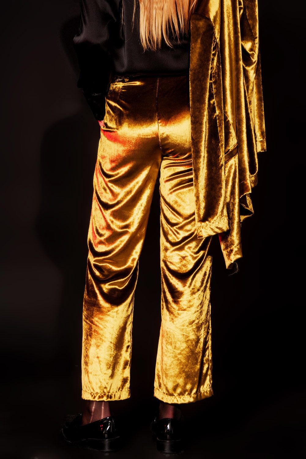 Straight leg velvet pants in lime - Trousers