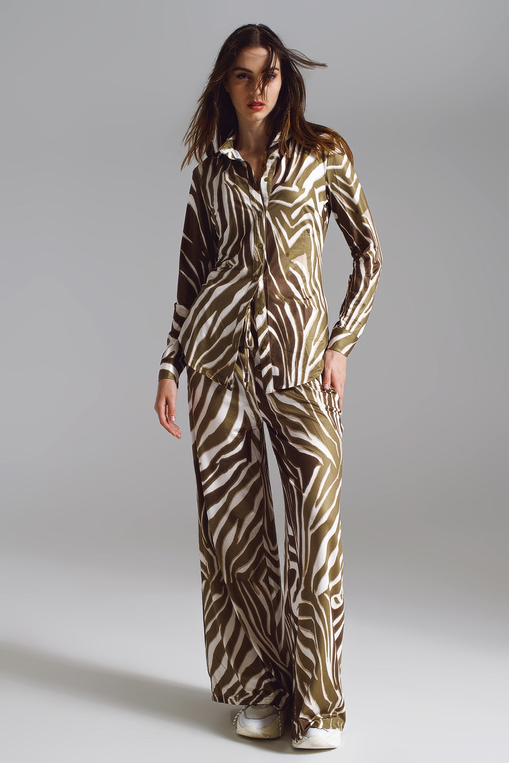 Straight Pants with zebra print in Olive Green and White - Trousers