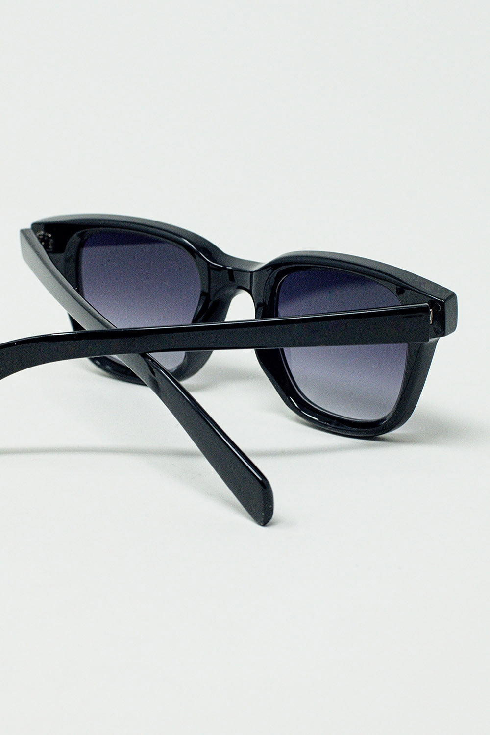 thick black delta square sunglasses - Sunglasses