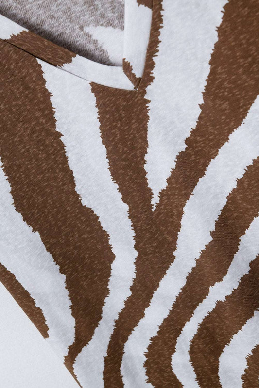V-neck t-shirt with camel zebra print - T-Shirts