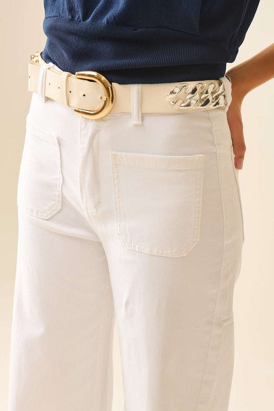 White Straight Leg pants With Front Pockets - Jeans
