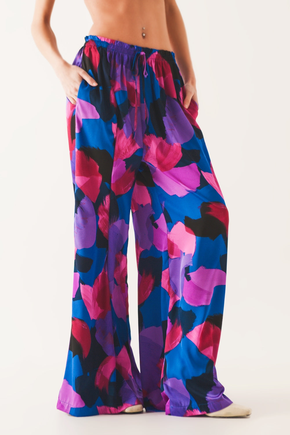 Wide leg pants in purple floral - Trousers