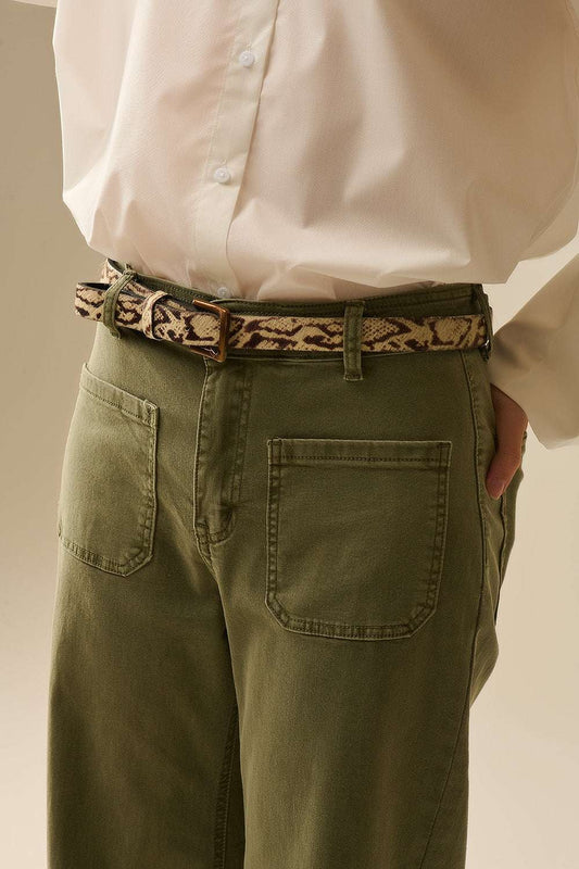 wide leg pants with front pockets in Khaki - Jeans