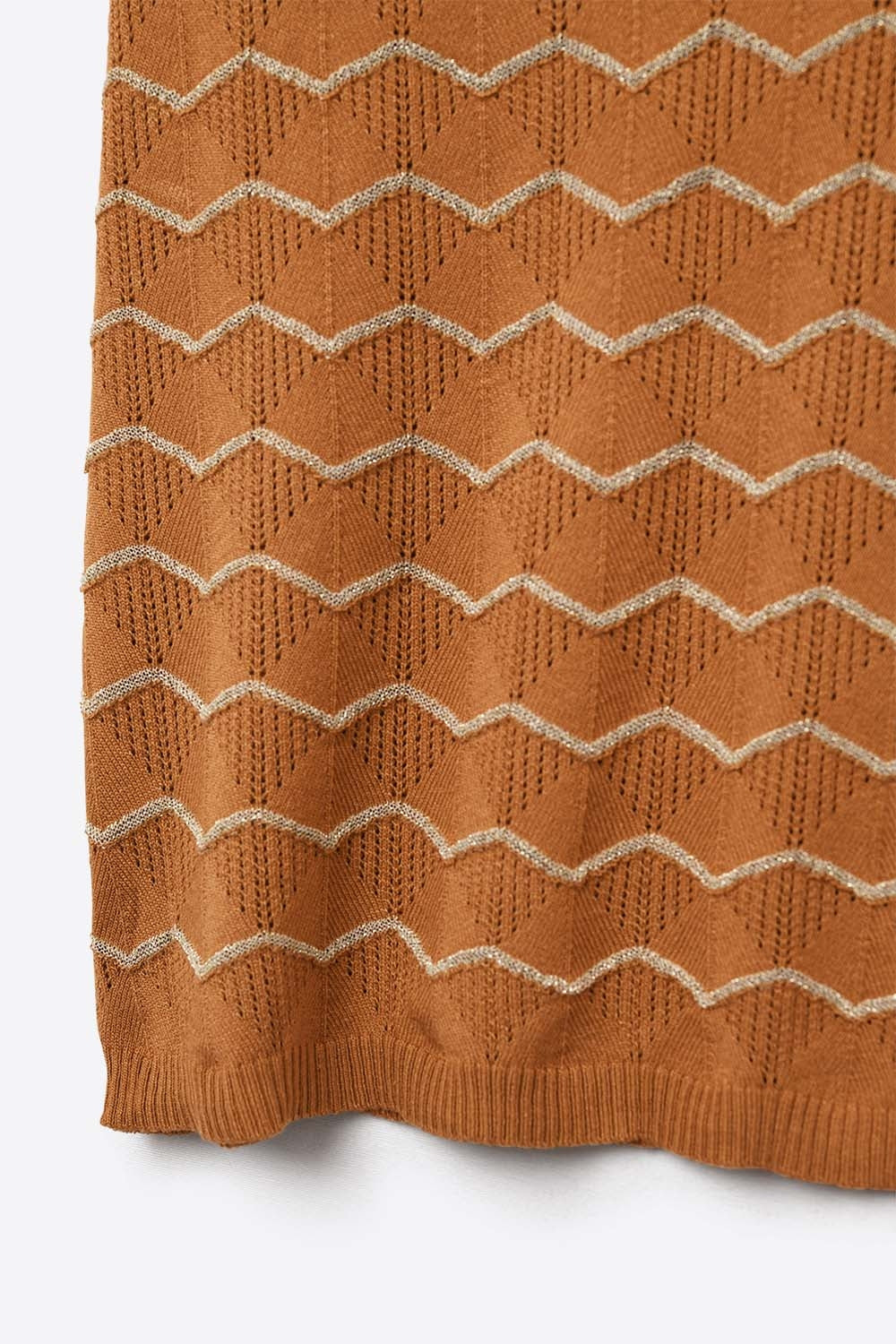 Zigzag V-Neck Knit sweater with dropped sleeves in Brown - Sweaters