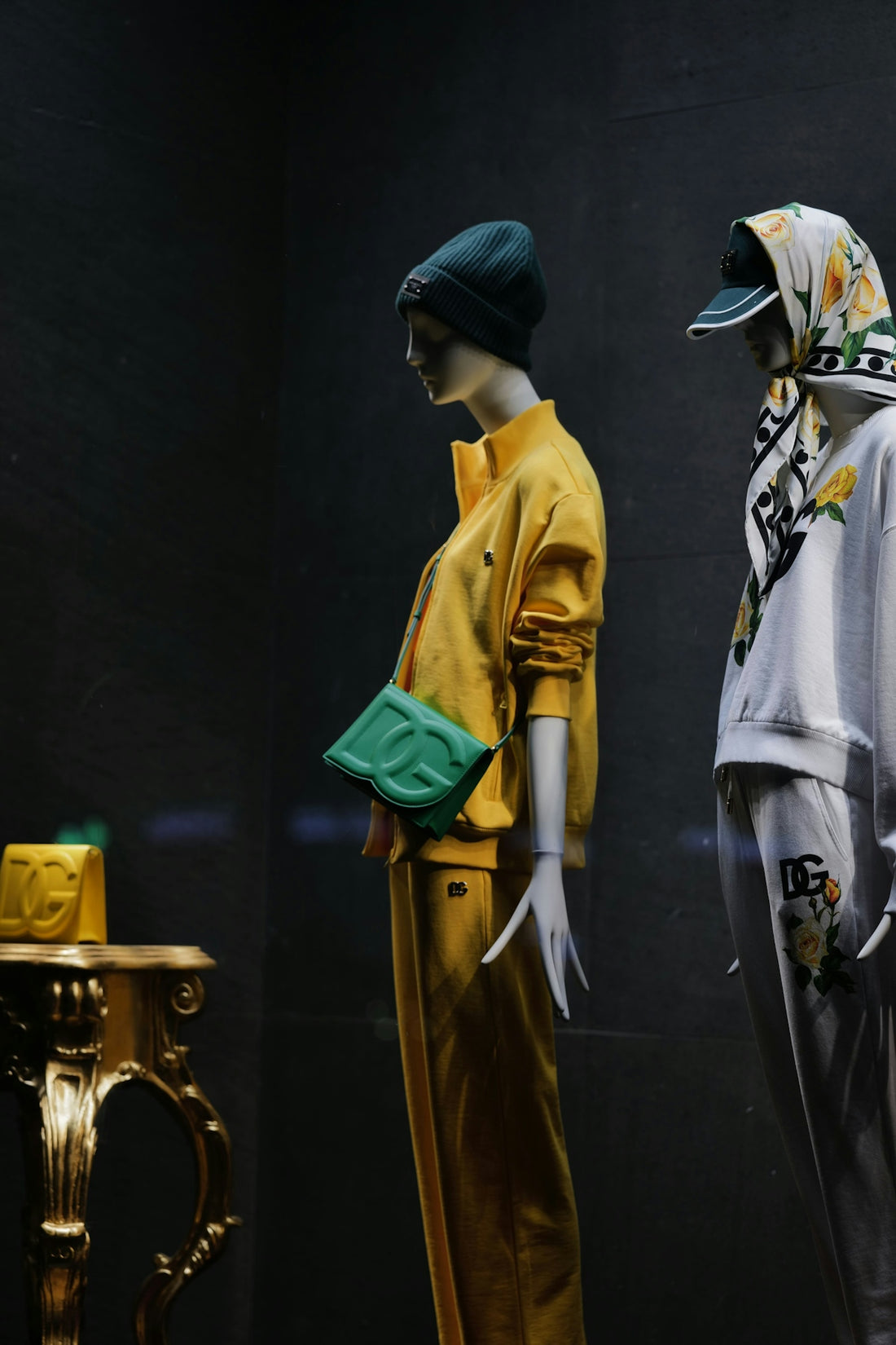 Fashion mannequins display vibrant athletic outfits.