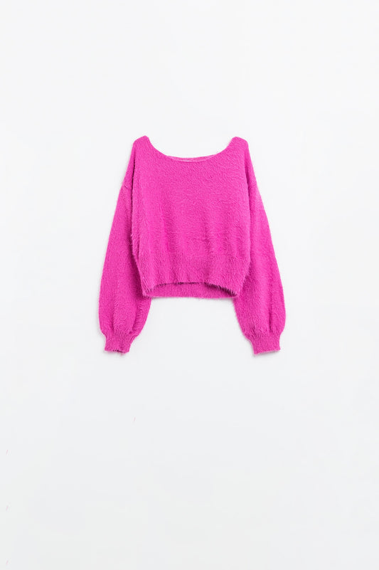 cropped fluffy sweater in fuchsia fitted at the waist