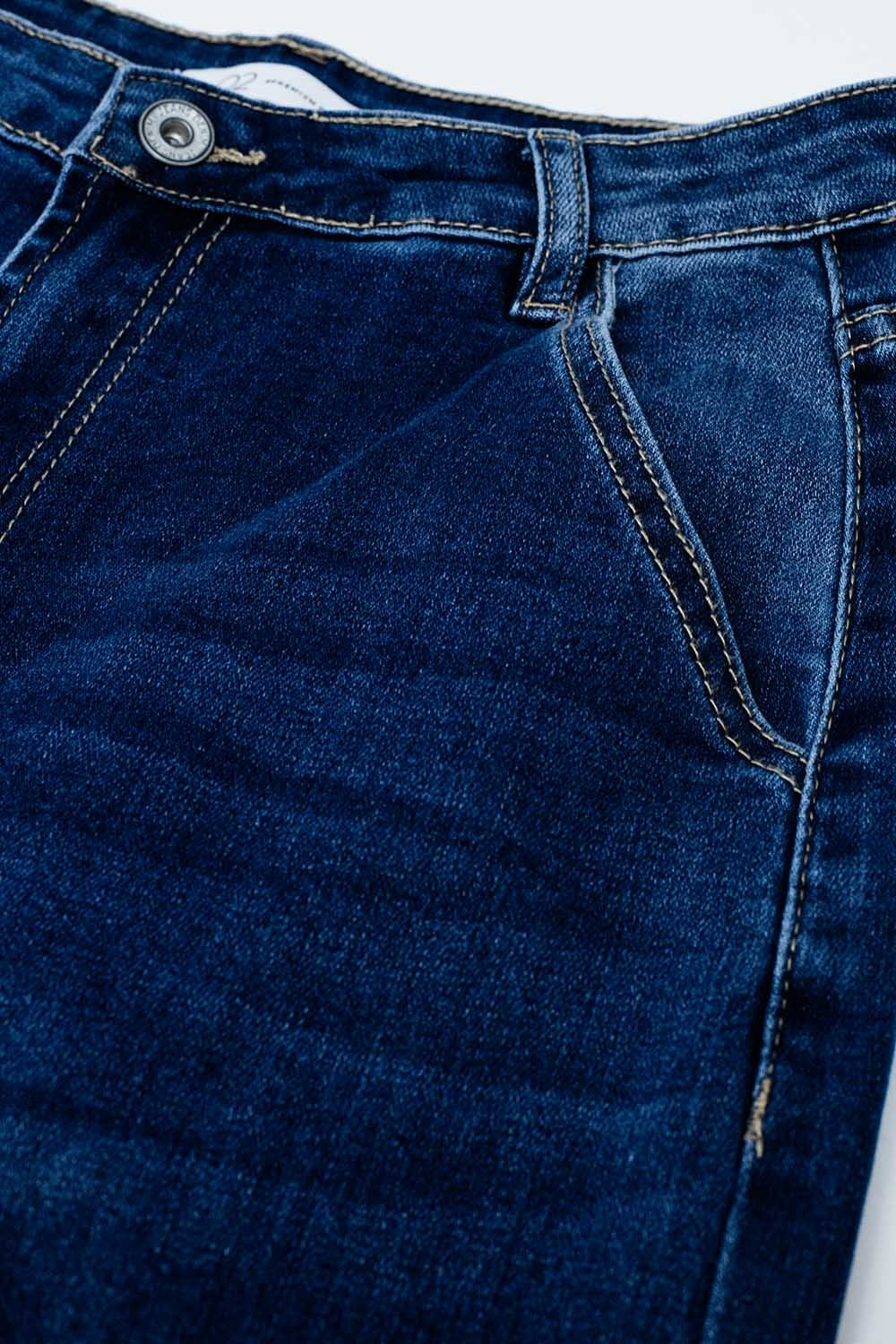 Straight Fit Jeans With Side Pockets in Mid Blue - Denim