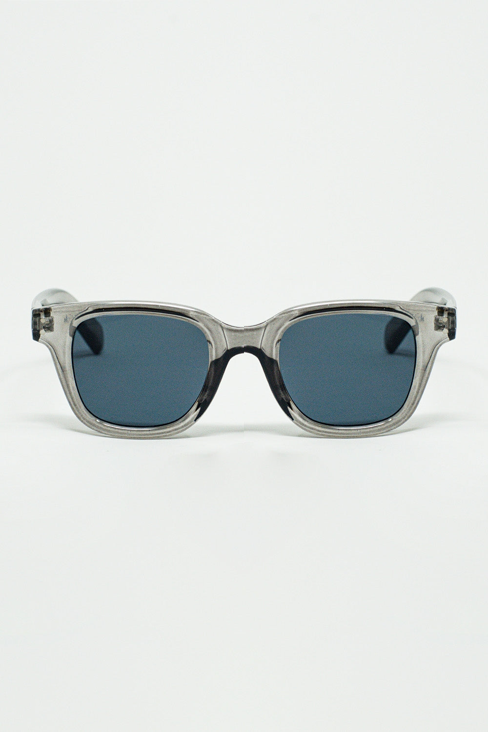 Retro Round Sunglasses With Smoke Black Lense and Transparent Gray Frame