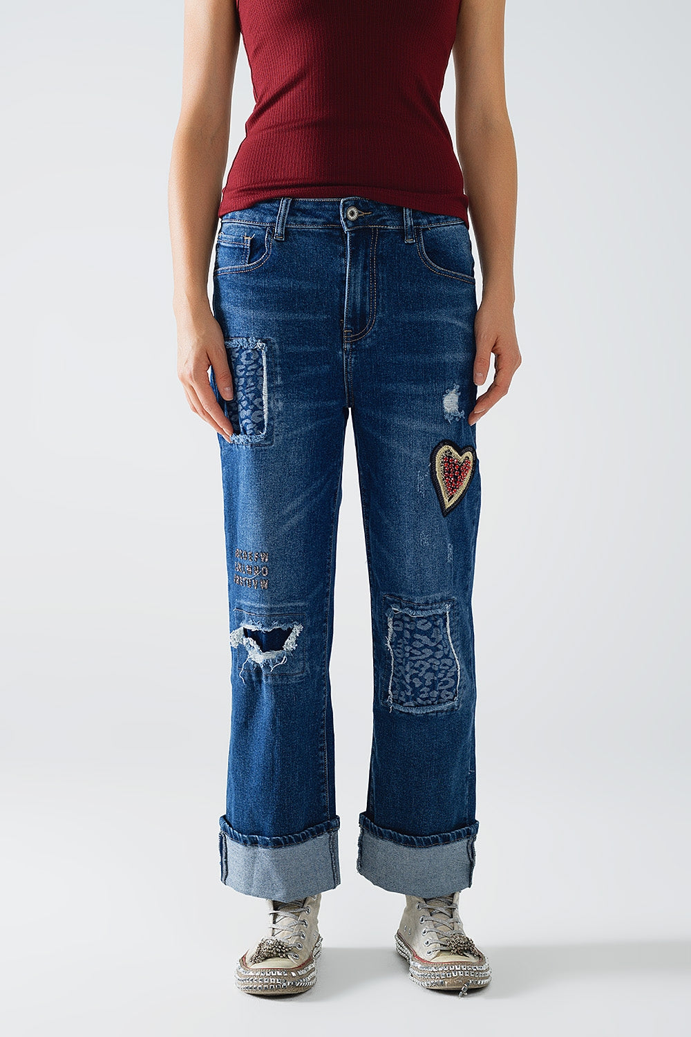 Wide leg jeans embellished with some patches - Denim