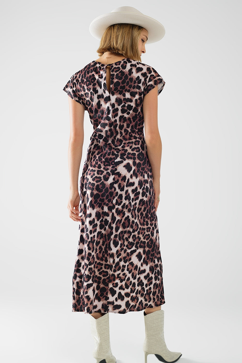 Leopard print maxi dress with knotted detail at the waist - dress