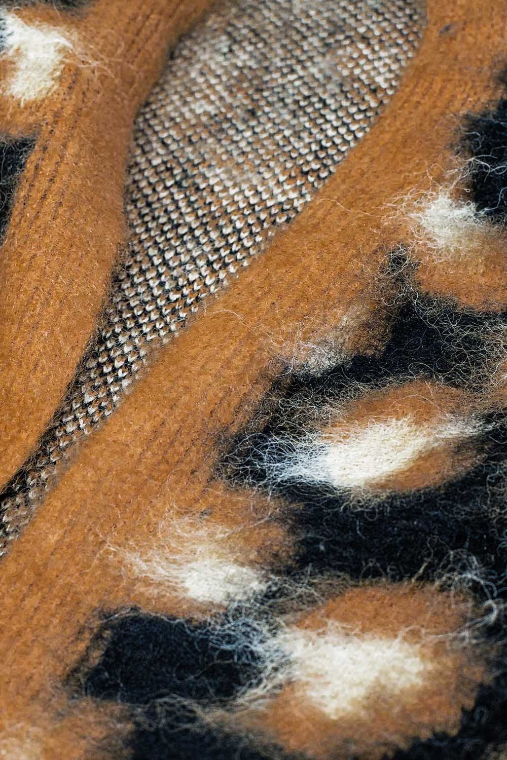black Leopard print cardigan made of knitted fabric with wool