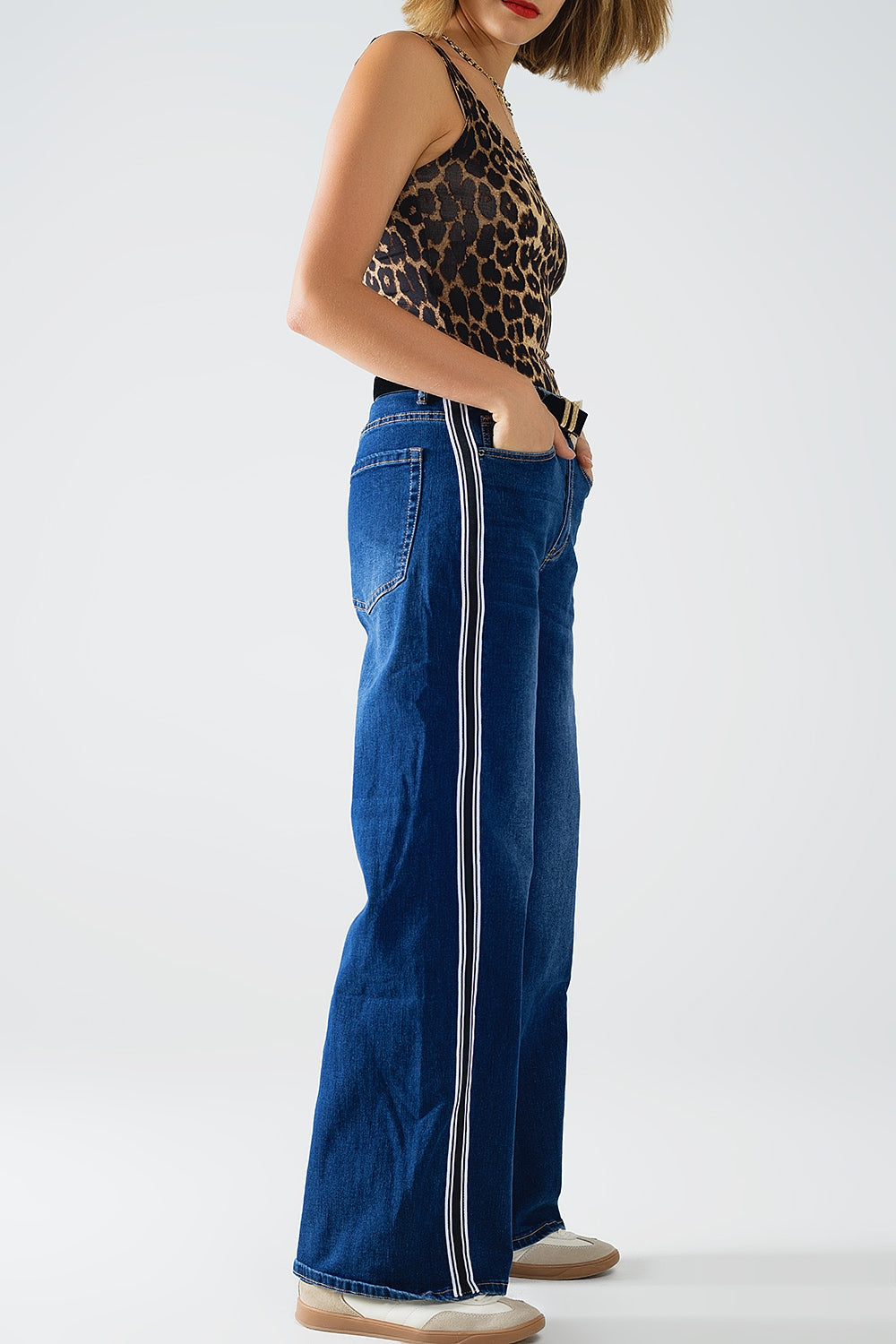 super Wide Leg Jeans with stripe on side - Denim