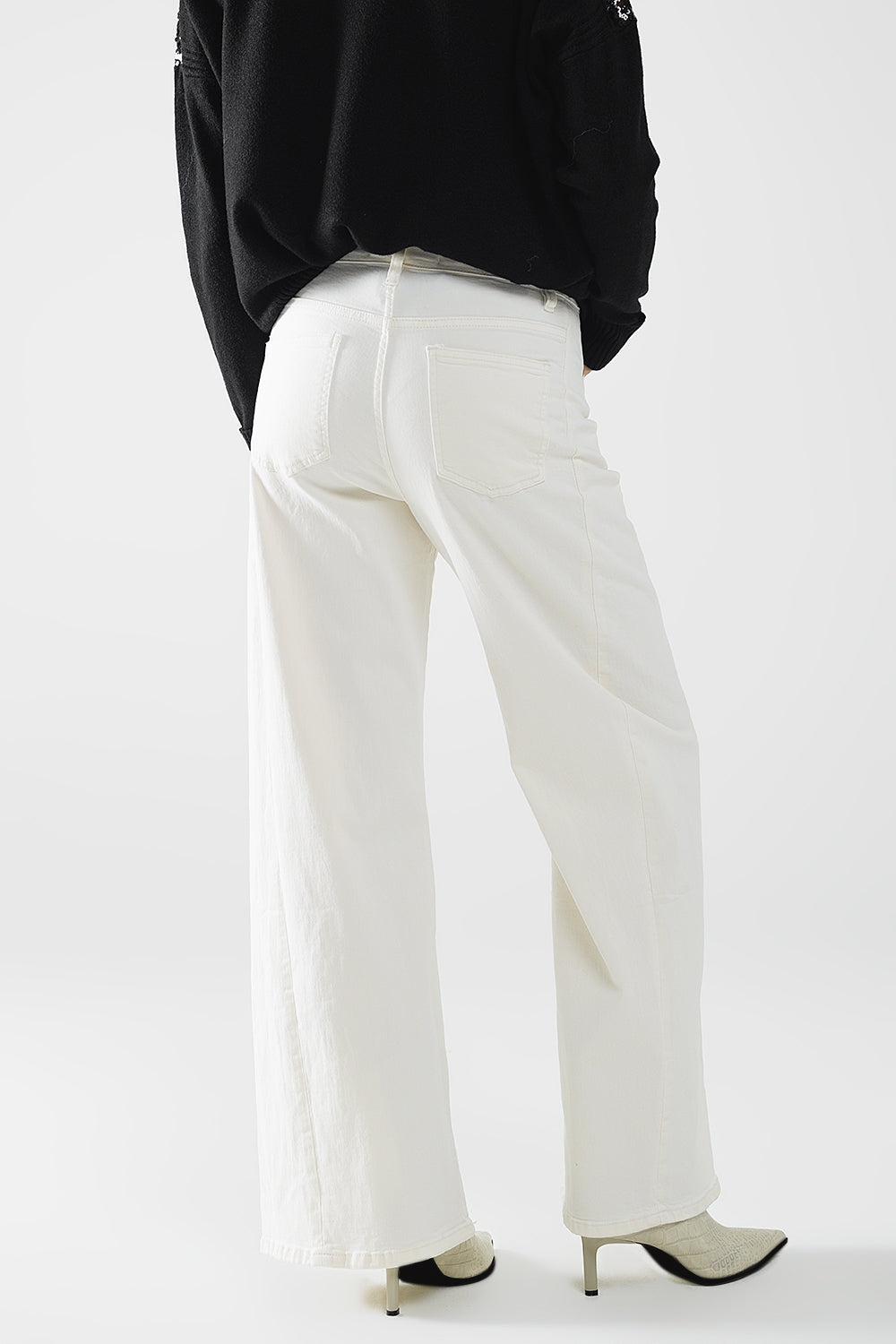 Extra wide leg trousers in cream color - Coloured Jeans