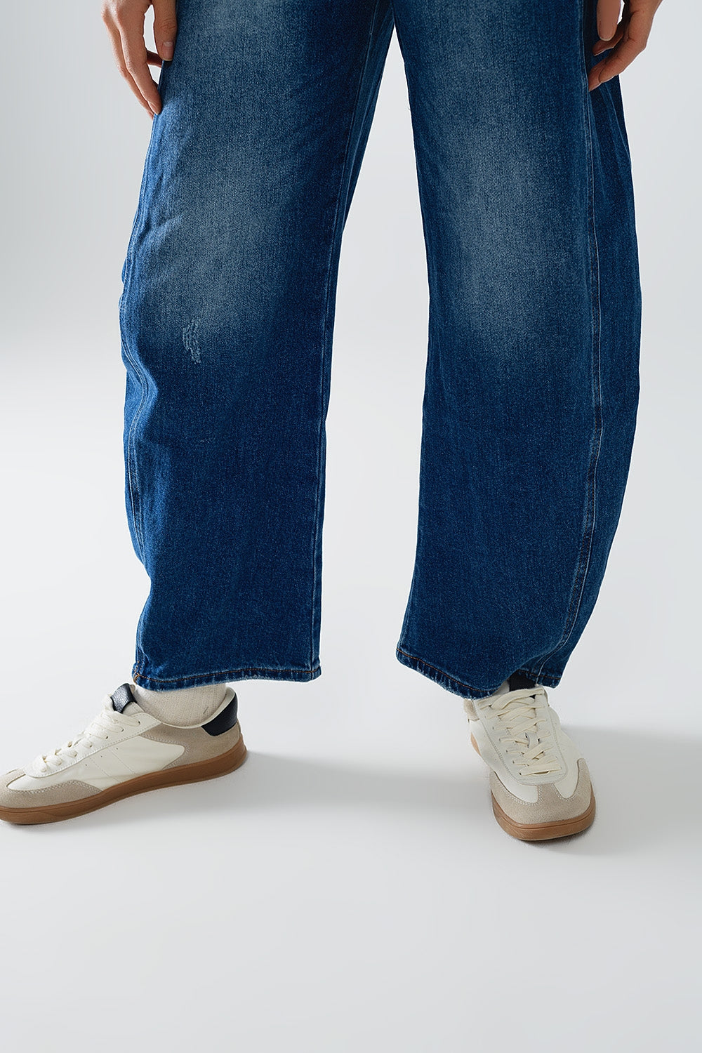 jeans with two side seams and balloon effect - Denim