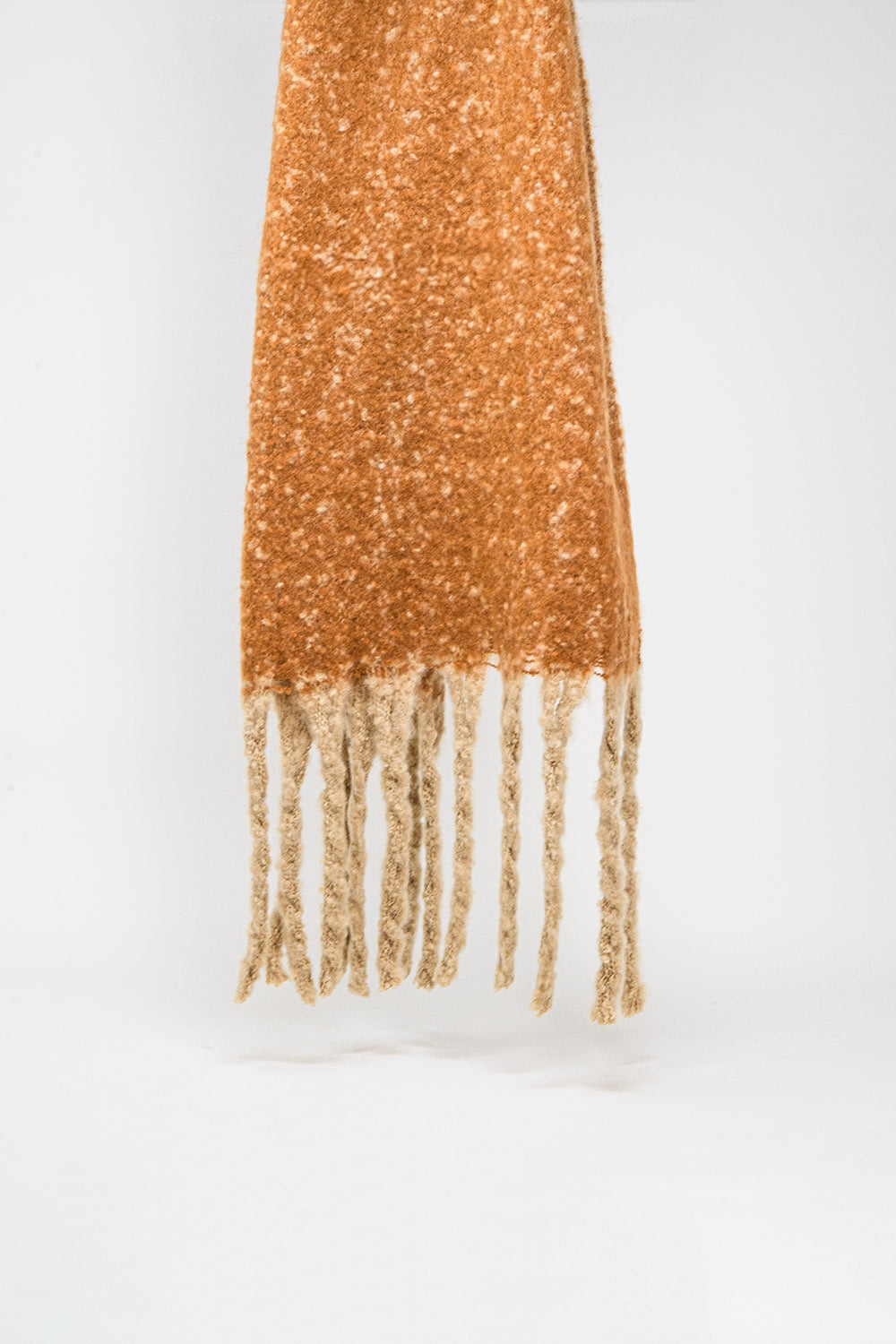 Fluffy tassel scarf in beige