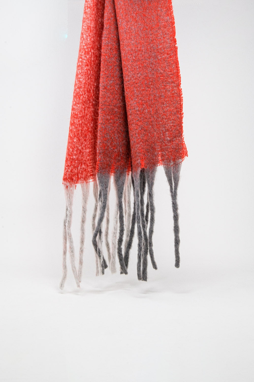 Chunky knit scarf in red color block with fringes - Scarves