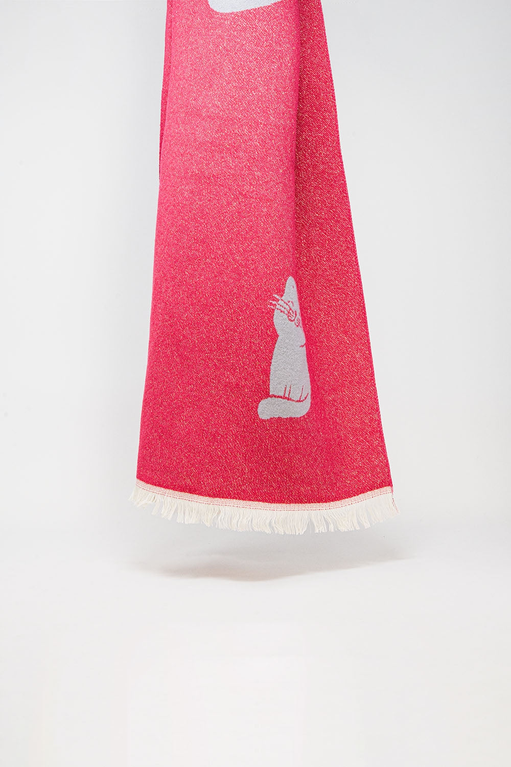 Wide soft knitted scarf in pink with cat print