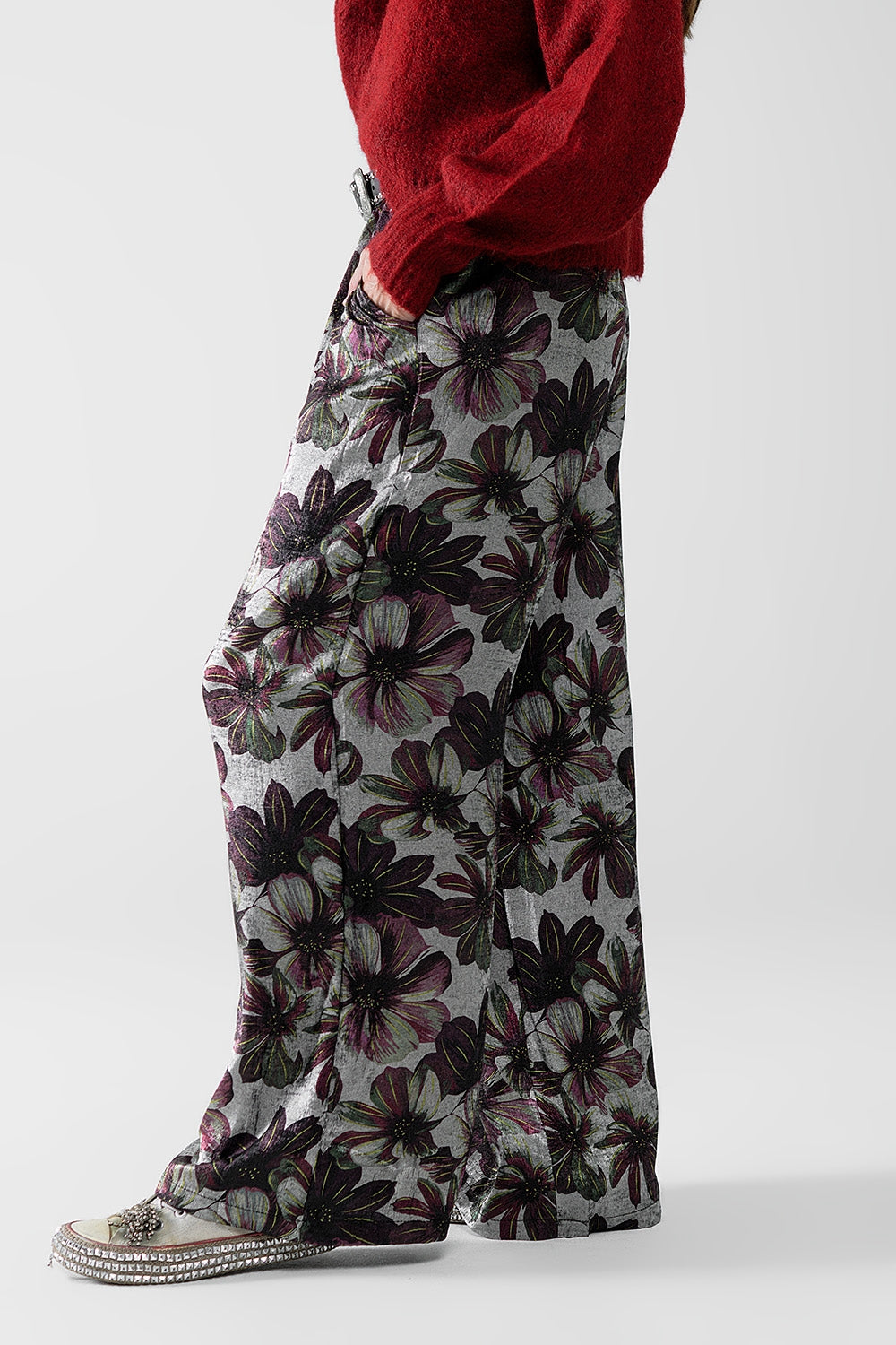 wide-leg pants in floral print - trousers