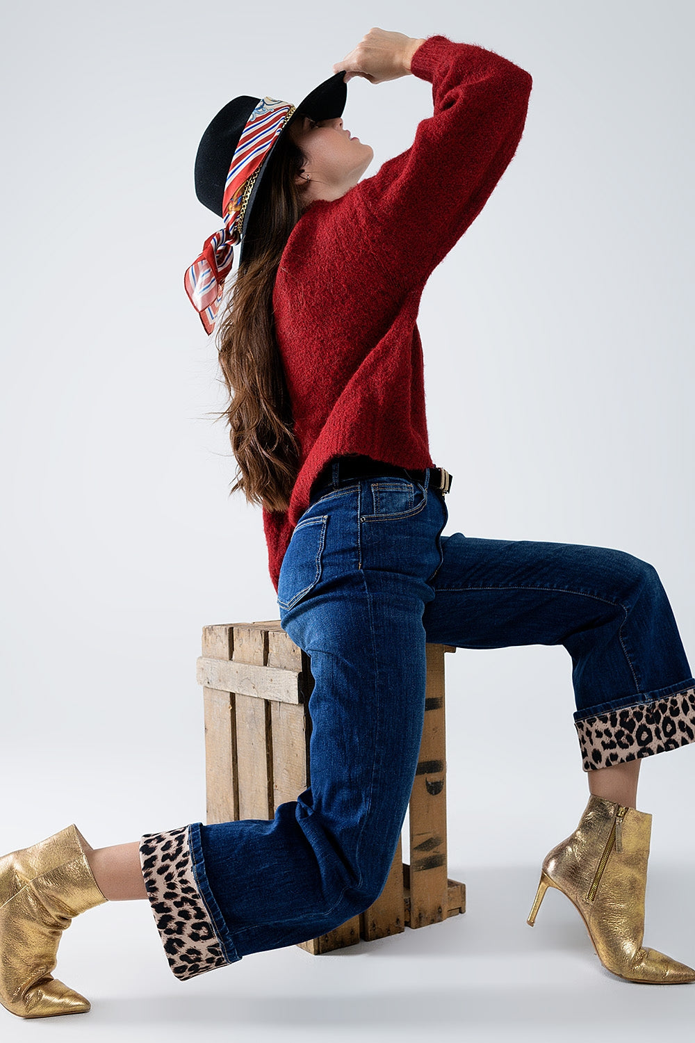 Wide leg jeans with leopard stripe at the bottom - Denim