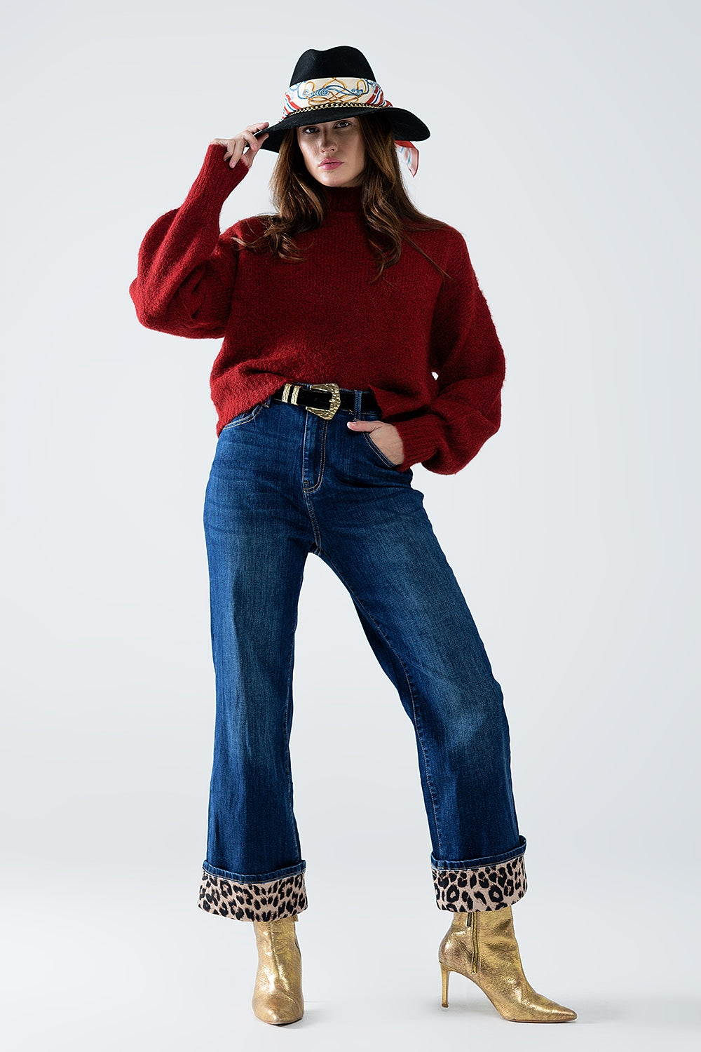 Wide leg jeans with leopard stripe at the bottom - Denim