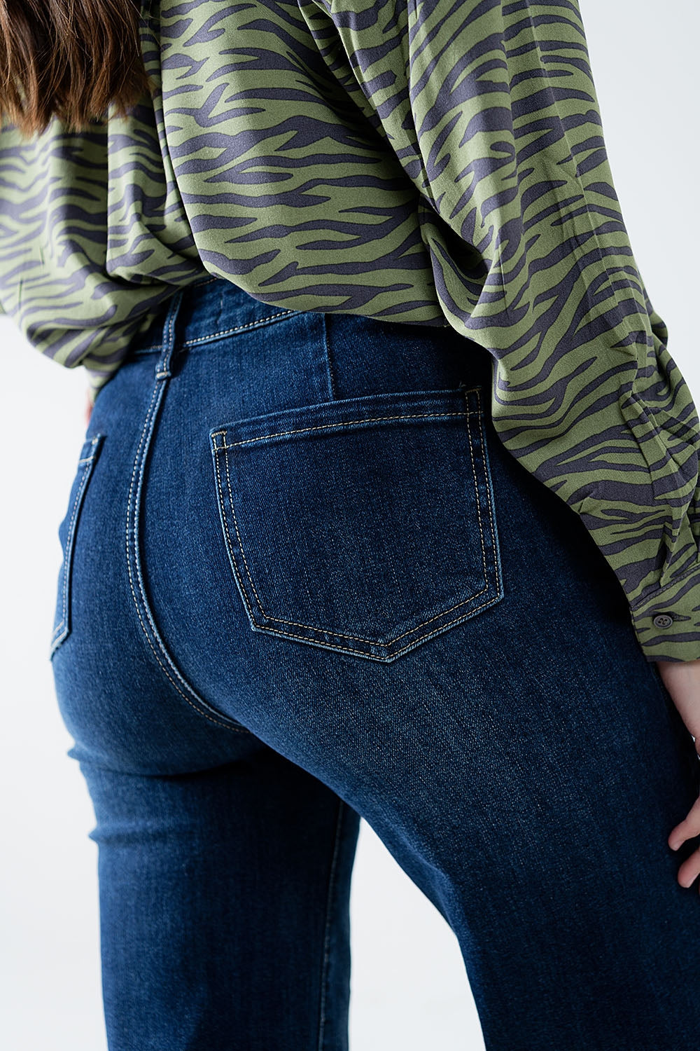 Straight Leg Jeans With Front Pockets and Button - Denim