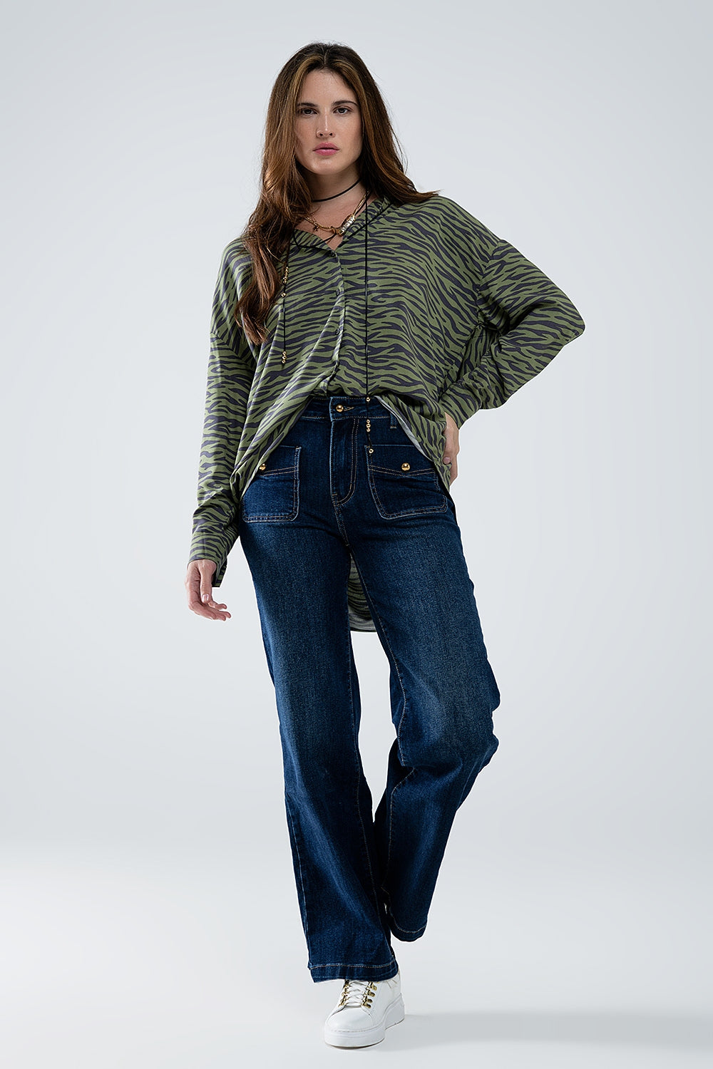 Straight Leg Jeans With Front Pockets and Button - Denim