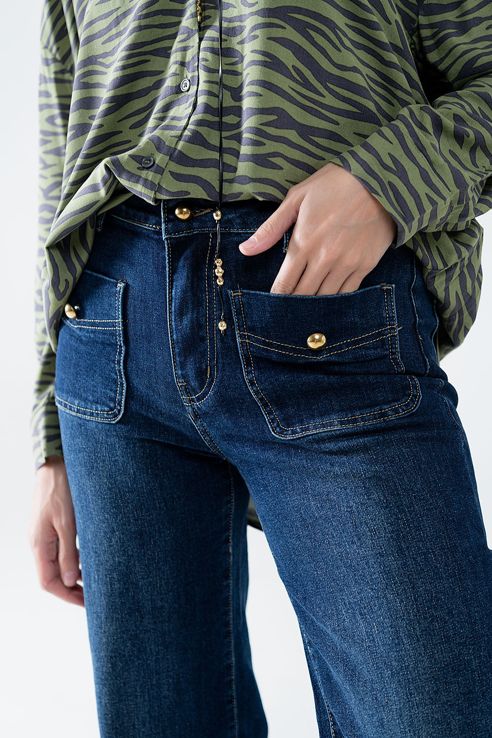 Straight Leg Jeans With Front Pockets and Button - Denim