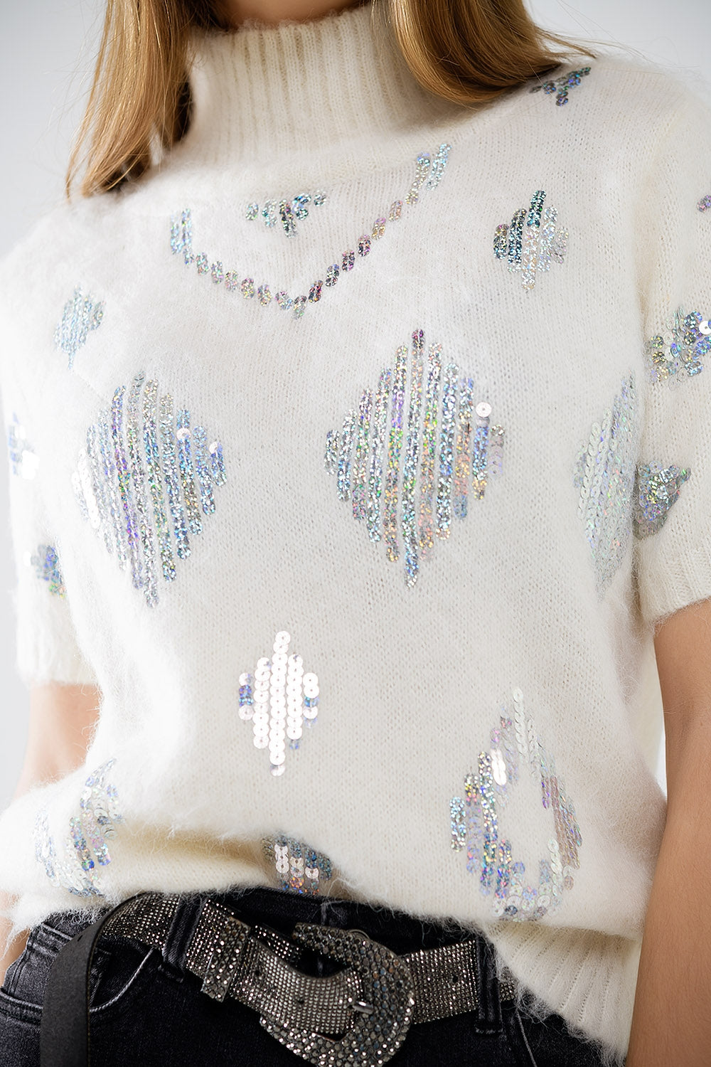 Cream short sleeve sweater with sequin embellishment